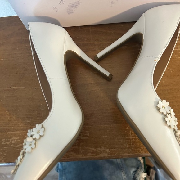 NIB LC Lauren White Pedal High Heels 8.5 - Picture 10 of 11